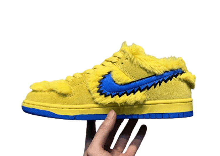 NIKE-SB-DUNK-LOW-PRO-QS-Yellow-Blue-Logo-2.png