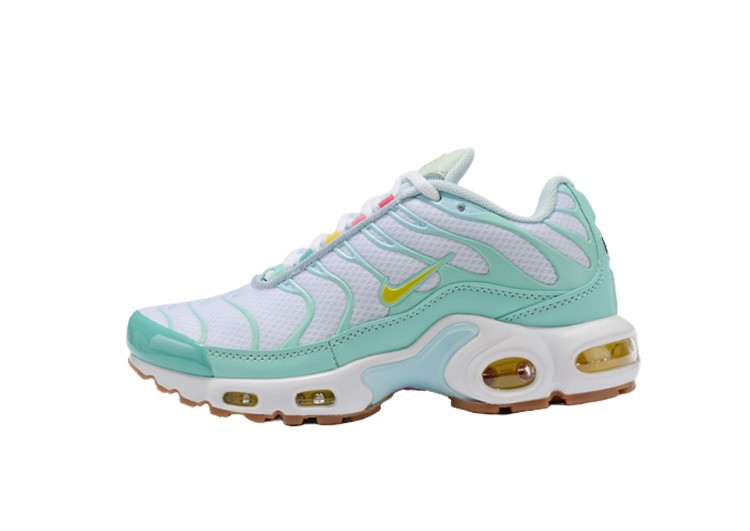 NIKE-AIR-MAX-PLUS-TN-BABY-BLUE-WHITE-2.jpeg