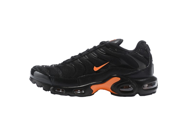 NIKE-AIR-MAX-PLUS-TN-BLACK-ORANGE-COMBO-2.jpeg