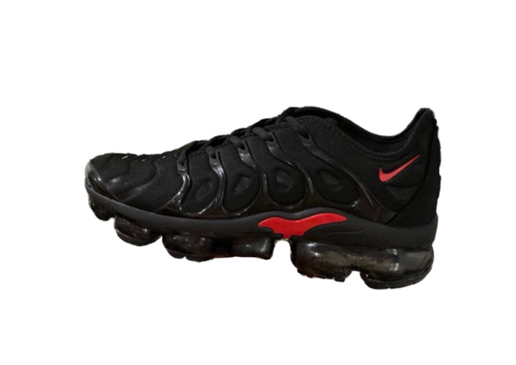 NIKE-AIR-MAX-PLUS-TN-NERO-FIRE-BRICK.jpeg