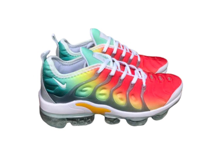 NIKE-AIR-MAX-PLUS-TN-RADICAL-RED-CYPRUS-2.jpeg