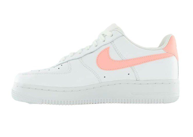 nike-WMNS-AIR-FORCE-1-07_-3-1.jpg