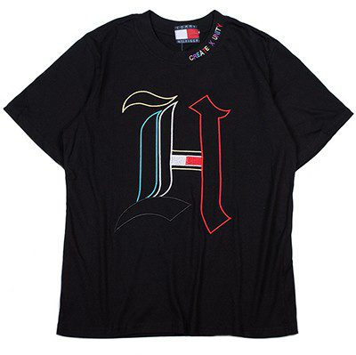 טומי-הילפיגר-TOMMY-TSHIRT-MENS-BLACK-1-1.jpeg