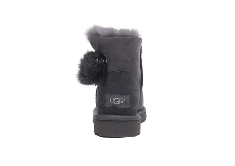 UGG-3-2-removebg-preview